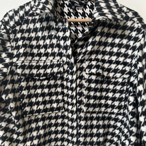 H&M Crop Herringbone Shacket Small-New no tags - Picture 3 of 5